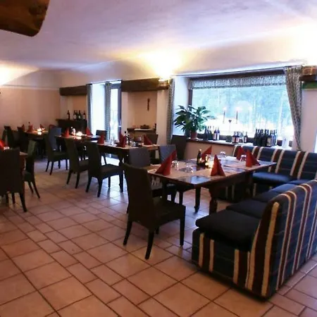 Charmant Petit 3* Frachey