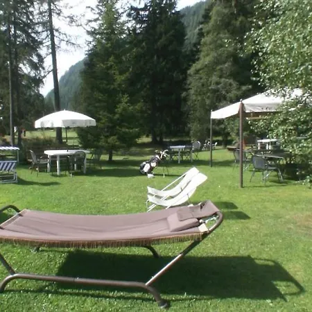 Hotel Charmant Petit Frachey